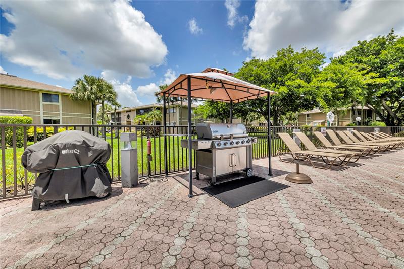 Image 38 of 43 For 7466 Ashmont Cir  303