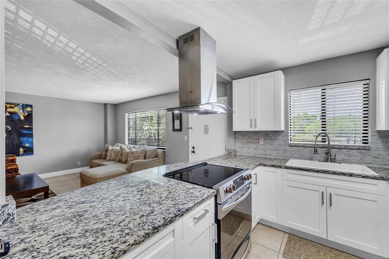 Image 7 of 43 For 7466 Ashmont Cir  303