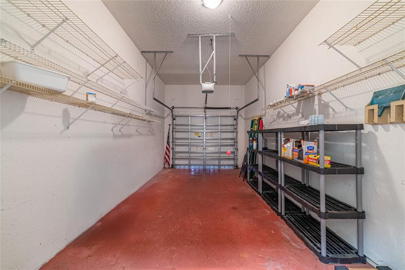 Image 26 of 39 For 10152 Lombardy Dr  10152