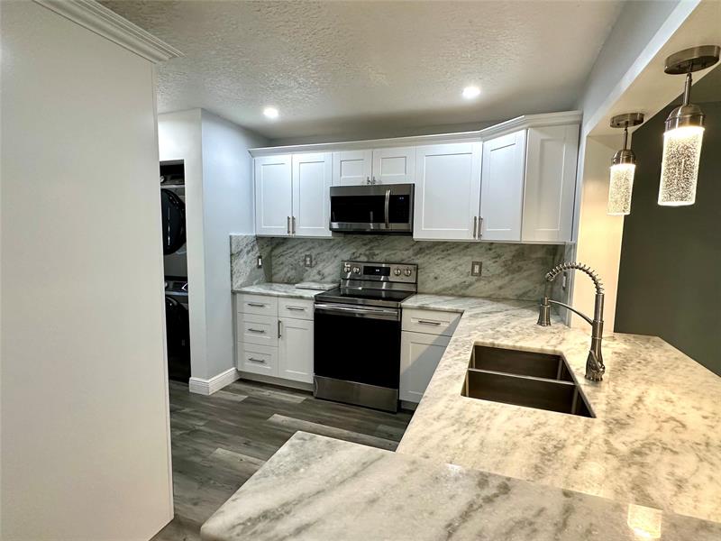 Image 10 of 26 For 4221 22nd St  107k