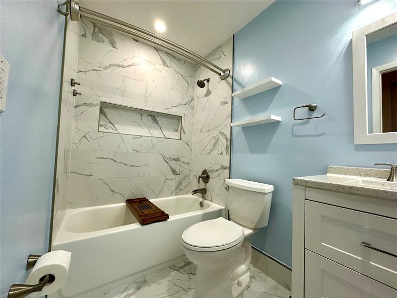 Image 23 of 26 For 4221 22nd St  107k