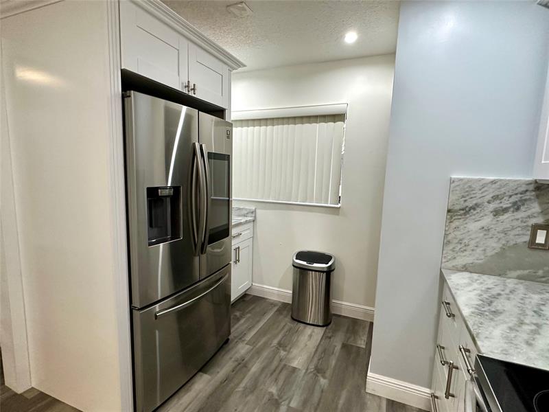 Image 6 of 26 For 4221 22nd St  107k