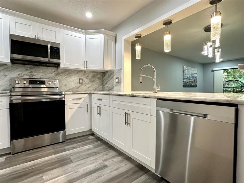 Image 9 of 26 For 4221 22nd St  107k