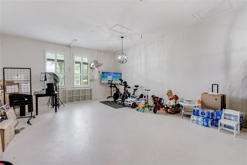 Image 32 of 48 For 16720 294th St
