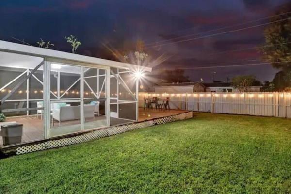 Image 14 of 18 For 4368 49th Ct