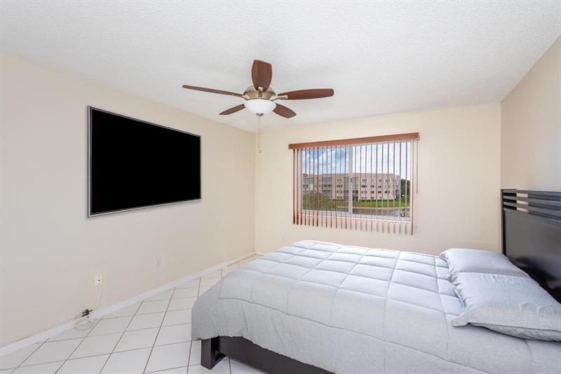 Image 7 of 8 For 7466 Trent Dr  303
