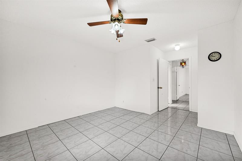 Image 13 of 41 For 7055 Marlberry Ln  7055