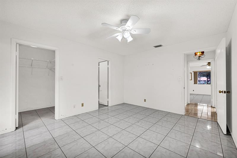 Image 8 of 41 For 7055 Marlberry Ln  7055