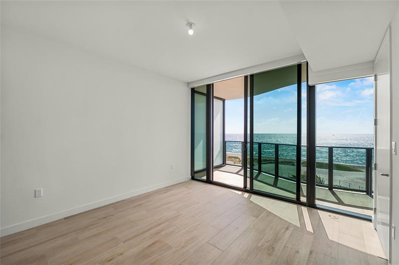 Image 17 of 84 For 900 Ocean Blvd.  505