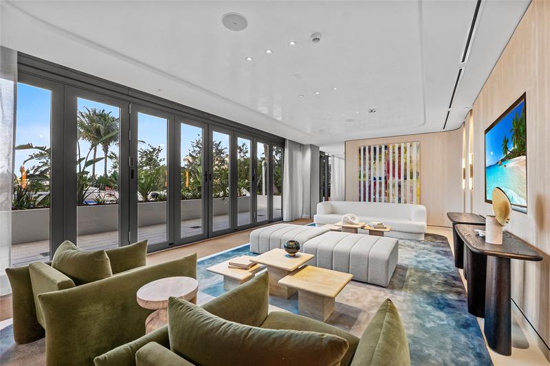 Image 61 of 84 For 900 Ocean Blvd.  505