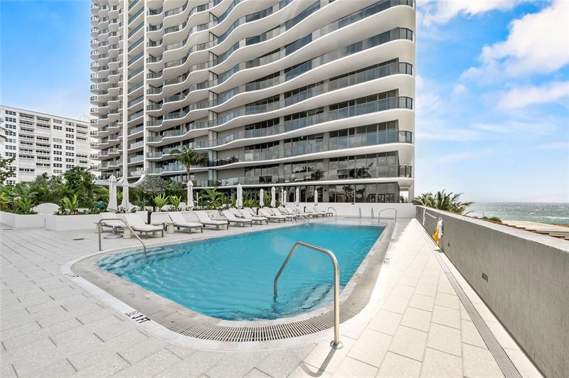 Image 66 of 84 For 900 Ocean Blvd.  505
