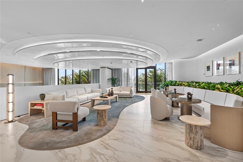 Image 36 of 57 For 900 Ocean Blvd.  702