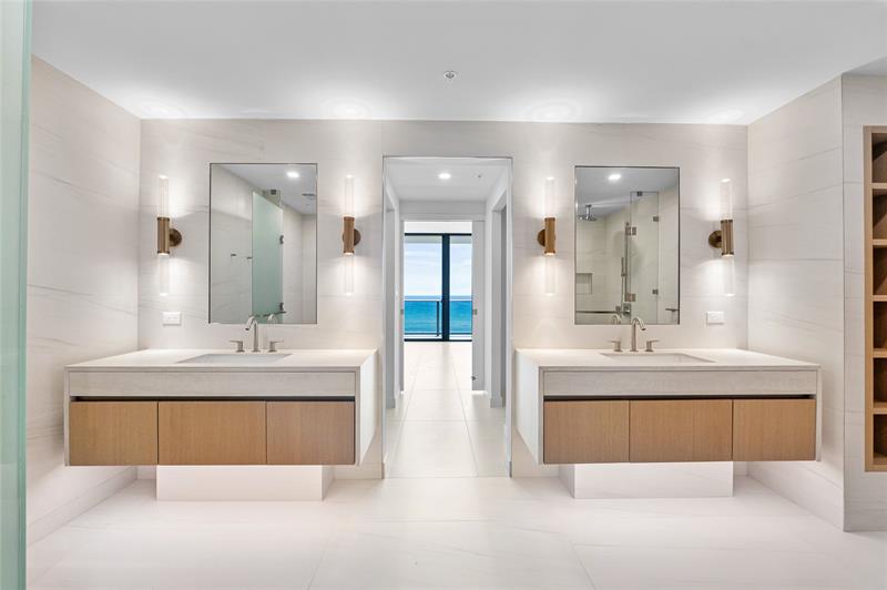 Image 15 of 63 For 900 Ocean Blvd.  504