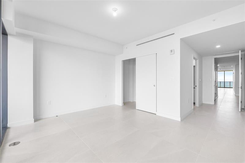 Image 22 of 63 For 900 Ocean Blvd.  504