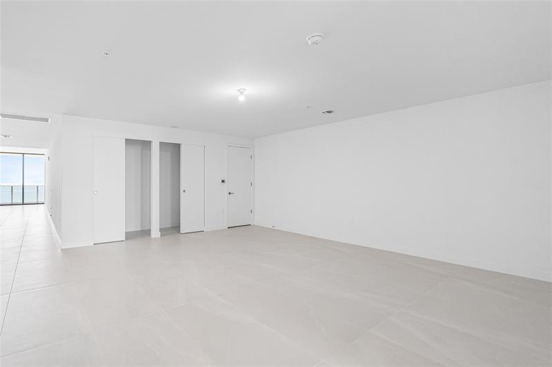 Image 26 of 63 For 900 Ocean Blvd.  504