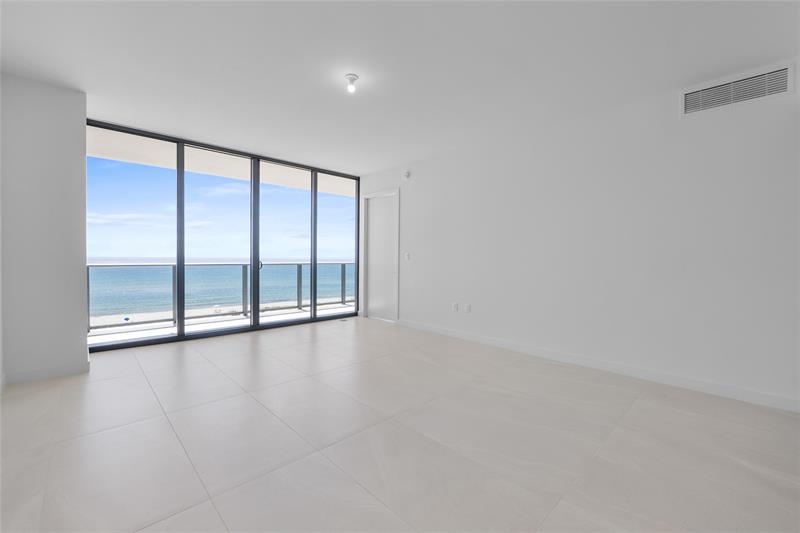 Image 60 of 63 For 900 Ocean Blvd.  504