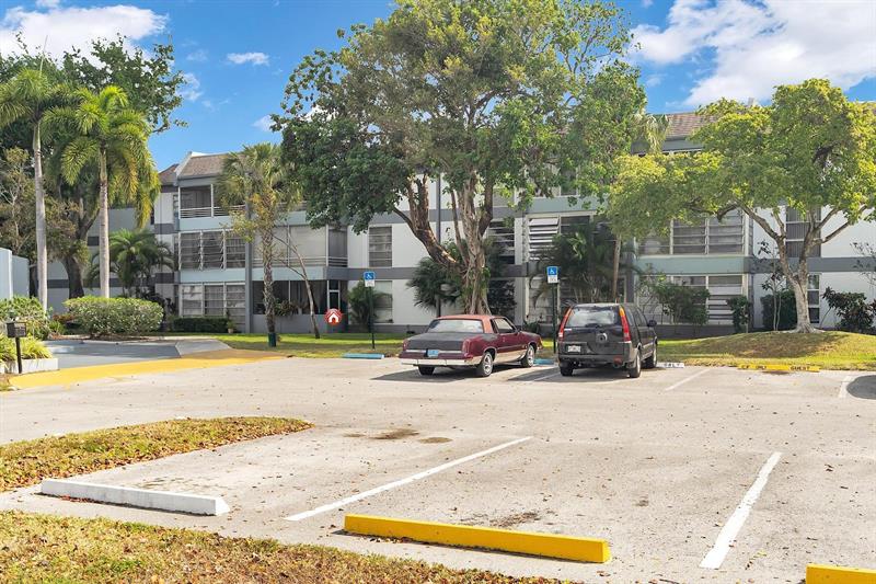 Image 17 of 18 For 8351 Sands Point Blvd  104-a