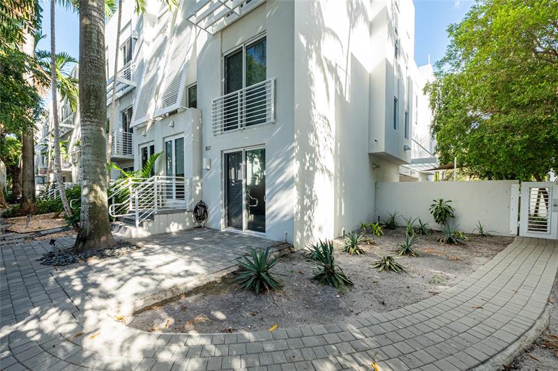 Details for 801 12th Court, Fort Lauderdale, FL 33316