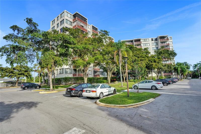Image 16 of 16 For 4222 Inverrary Blvd  4516
