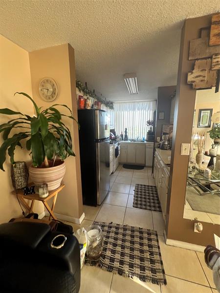 Image 8 of 16 For 4222 Inverrary Blvd  4516