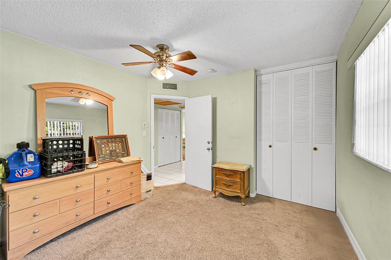 Image 8 of 15 For 5141 Oakland Park Blvd  211