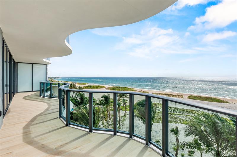 Image 3 of 77 For 900 Ocean Blvd.  505