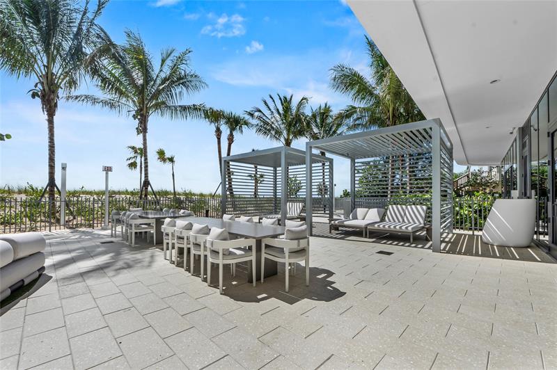 Image 36 of 77 For 900 Ocean Blvd.  505