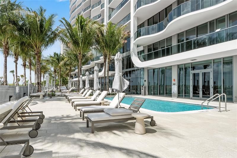 Image 41 of 77 For 900 Ocean Blvd.  505