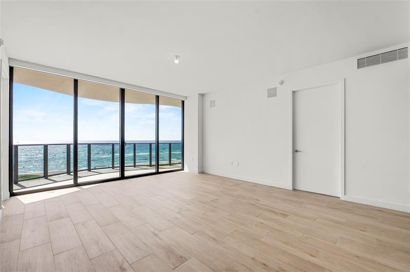 Image 5 of 77 For 900 Ocean Blvd.  505