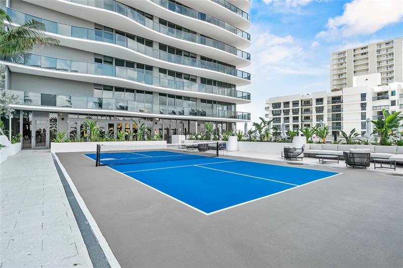 Image 53 of 77 For 900 Ocean Blvd.  505