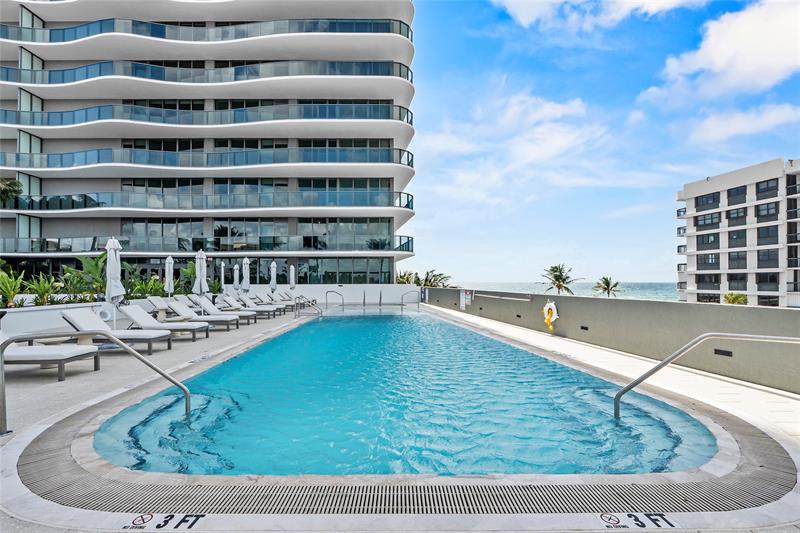 Image 57 of 77 For 900 Ocean Blvd.  505