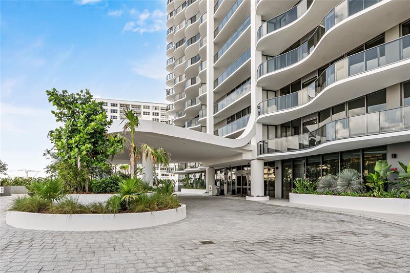 Image 59 of 77 For 900 Ocean Blvd.  505