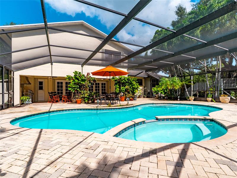 Image 22 of 39 For 6556 87th Ave