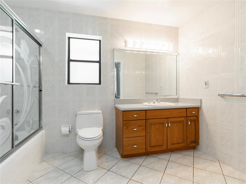 Image 26 of 39 For 6556 87th Ave