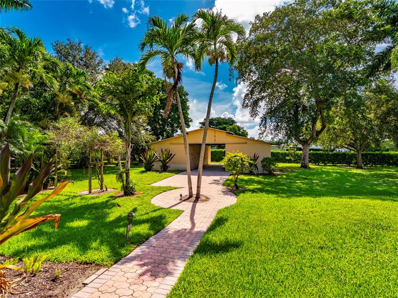 Image 33 of 39 For 6556 87th Ave