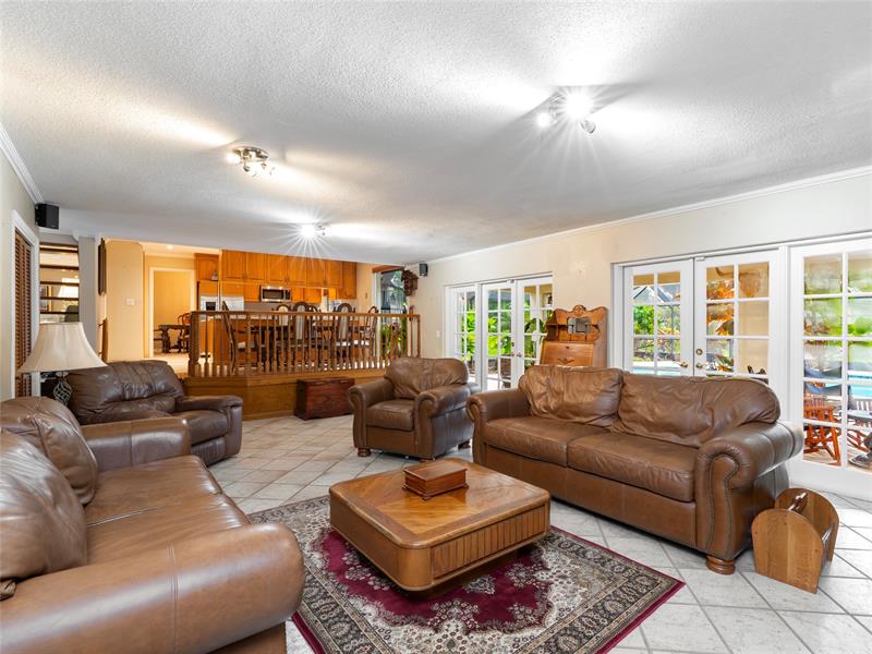 Image 6 of 39 For 6556 87th Ave