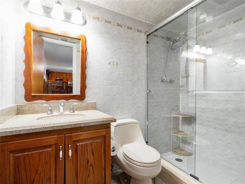 Image 7 of 39 For 6556 87th Ave