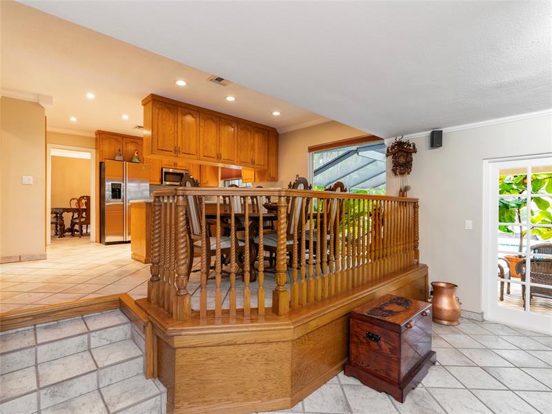 Image 8 of 39 For 6556 87th Ave