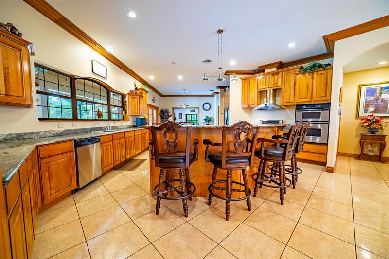 Image 16 of 41 For 2085 4th St  