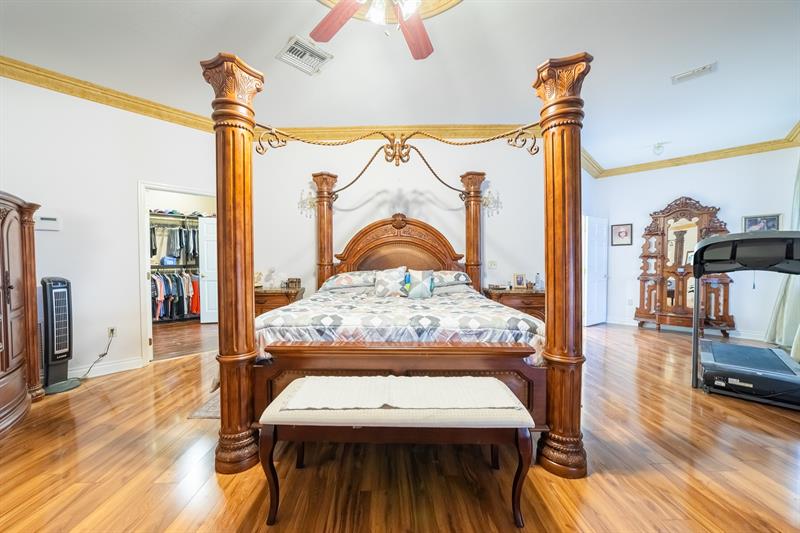 Image 31 of 41 For 2085 4th St  