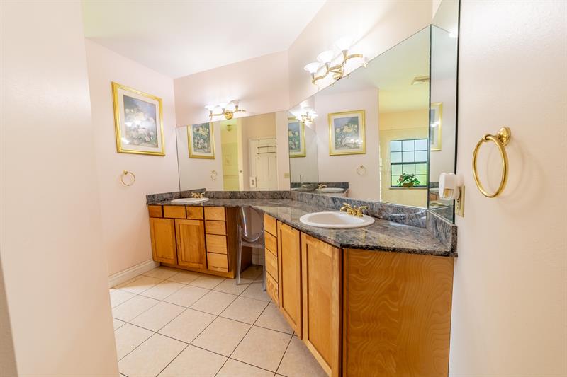 Image 58 of 73 For 2085 4th St  