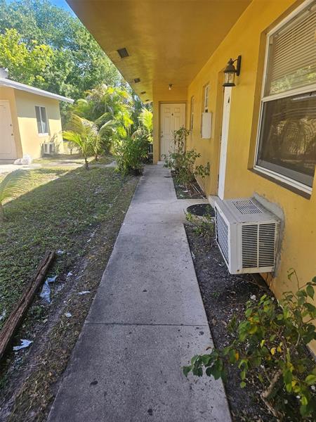 Image 2 of 5 For 656 16th Ave