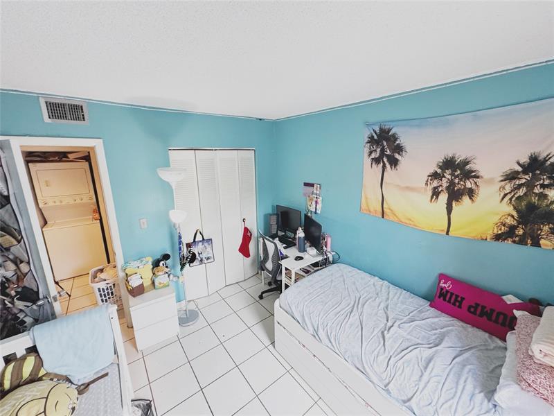 Image 22 of 28 For 6780 2nd Ct  313