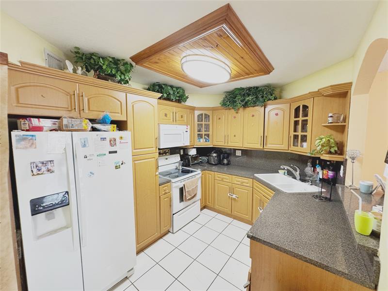 Image 3 of 28 For 6780 2nd Ct  313