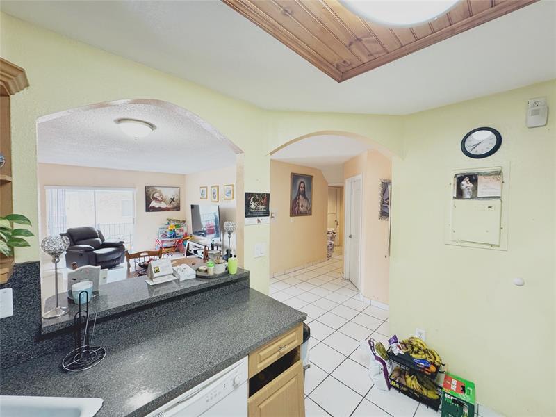 Image 4 of 28 For 6780 2nd Ct  313