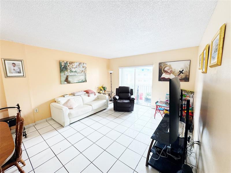 Image 6 of 28 For 6780 2nd Ct  313