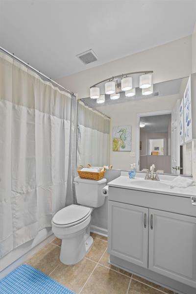 Image 36 of 52 For 3841 Jasmine Ln