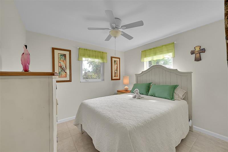Image 19 of 53 For 232 13th St  