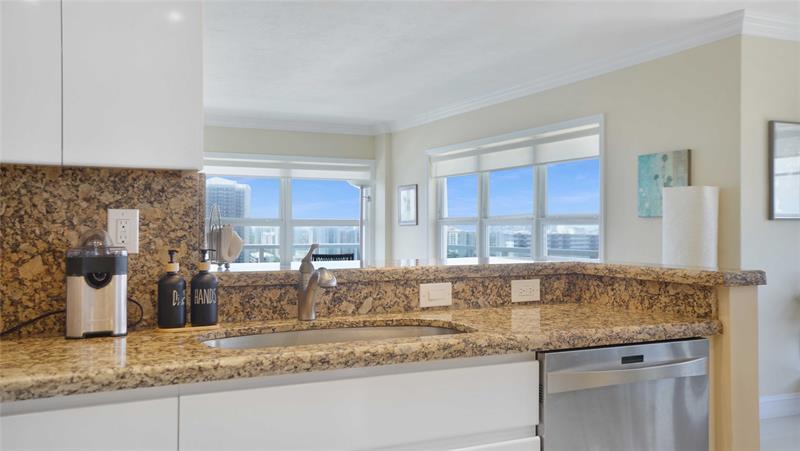 Image 15 of 58 For 3750 Galt Ocean Dr  1806