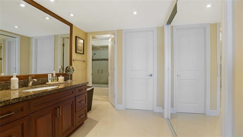 Image 33 of 58 For 3750 Galt Ocean Dr  1806